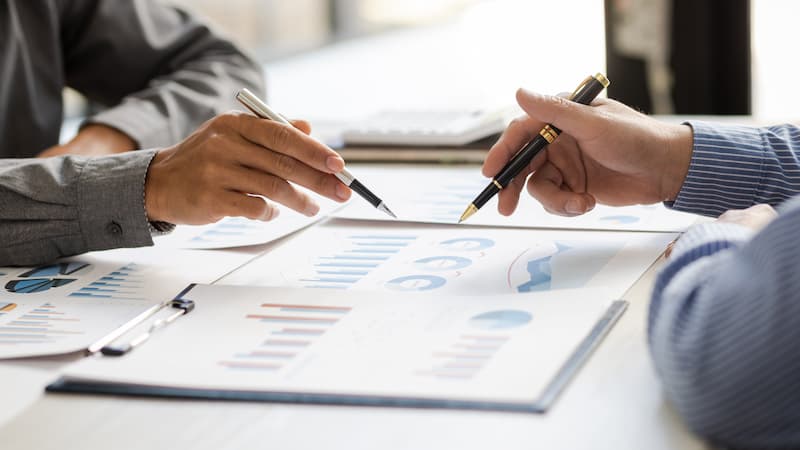 4 Financial Planning for Health Crises and Stability